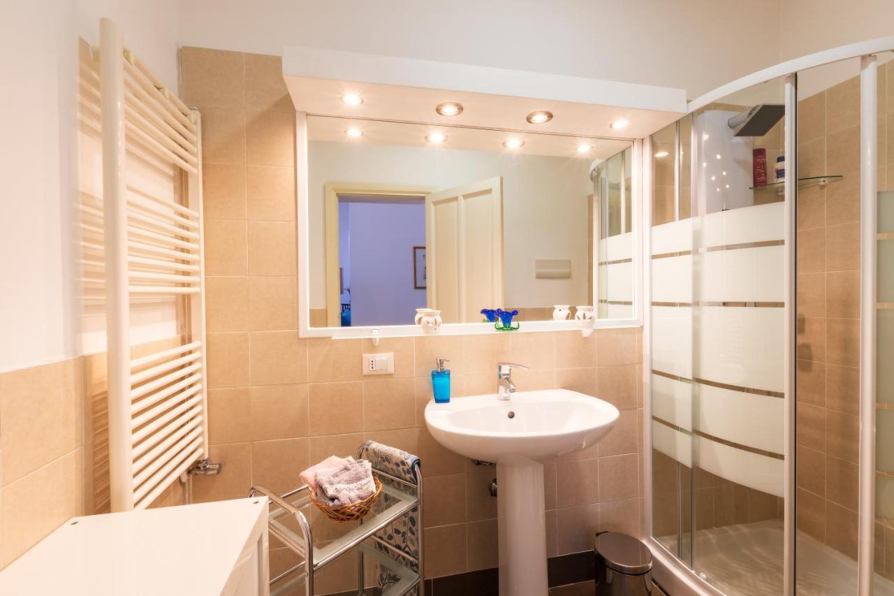 A Casa Dell' Artista Appartement Palermo Buitenkant foto